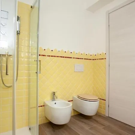 לינה וארוחת בוקר La Siesta סאן תאודורו