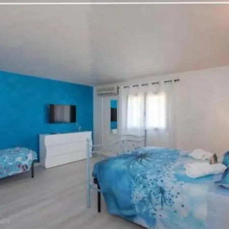 לינה וארוחת בוקר La Siesta